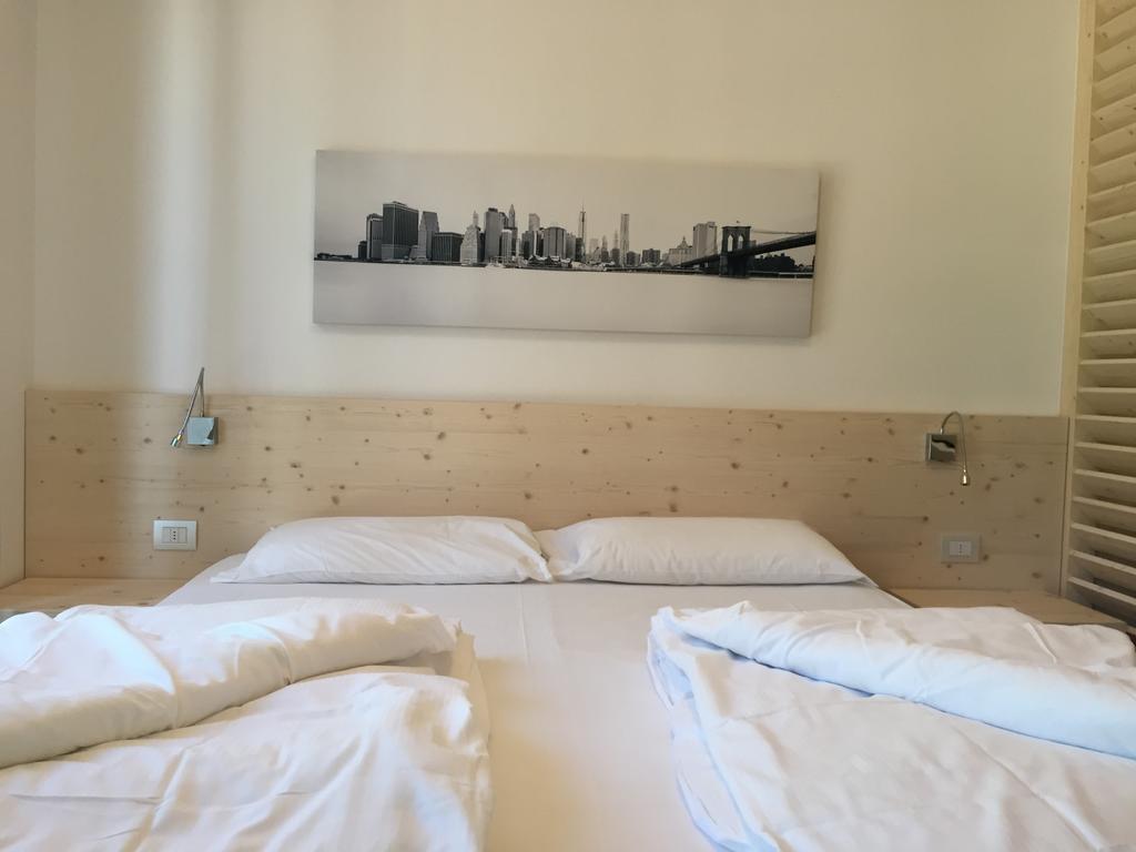 Komodo Short Stay Apartments Τρέντο Δωμάτιο φωτογραφία